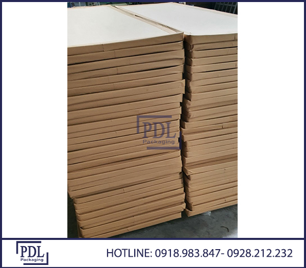Pallet giấy